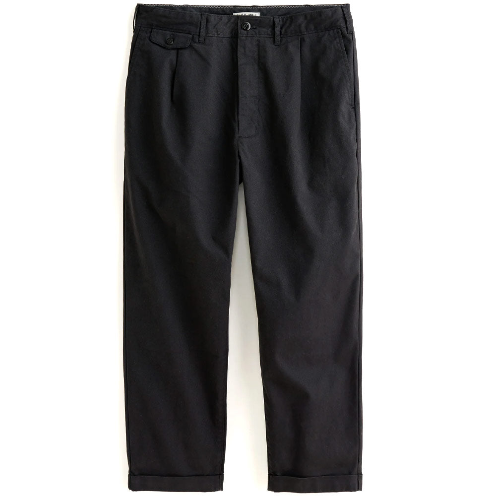 Standard Pleated Pant in Chino 'Black'